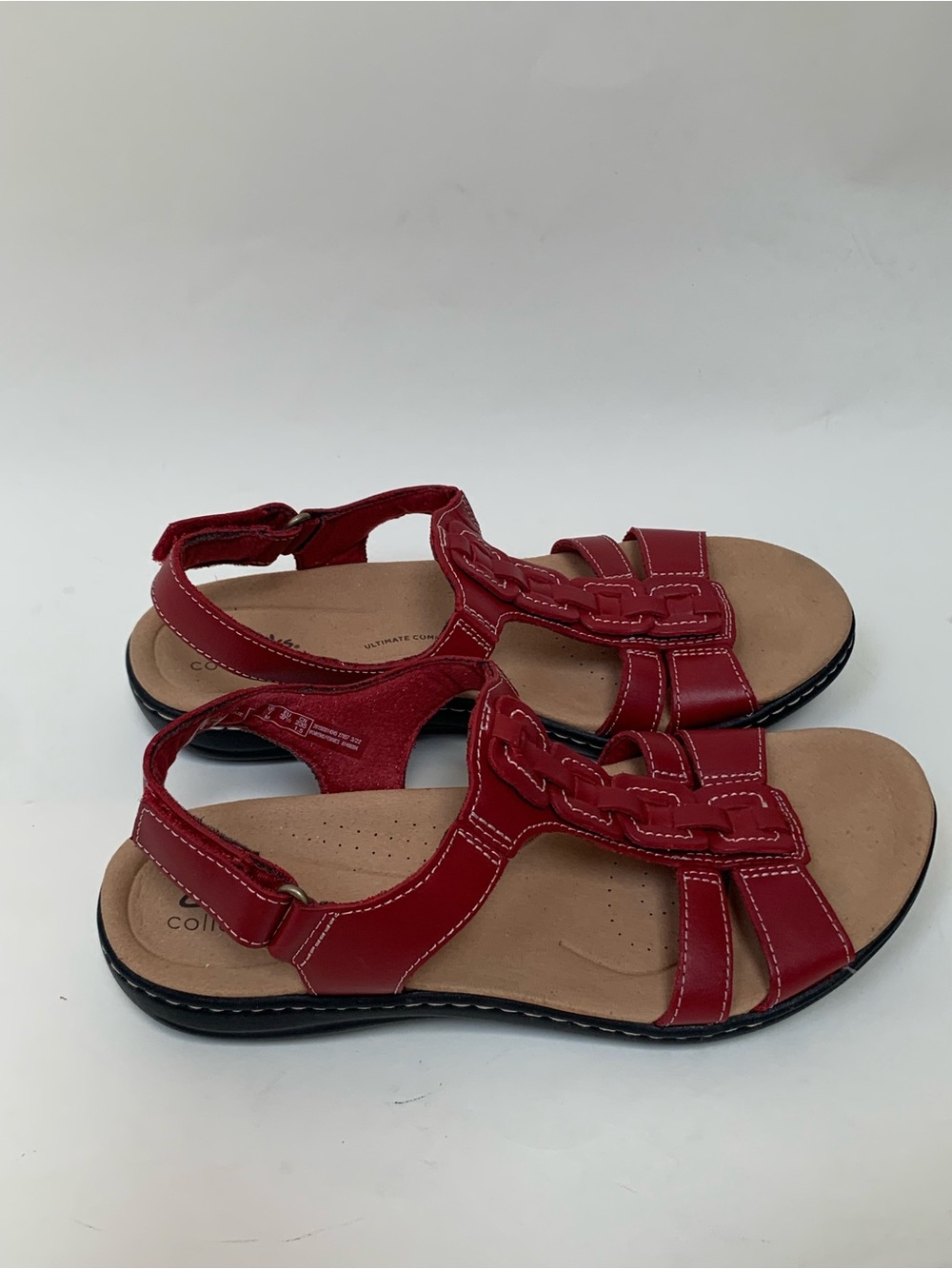 Clark’s Women's Laurieann Kay Red Comfort Sandals Sz 7 Walking Leather T-Strap